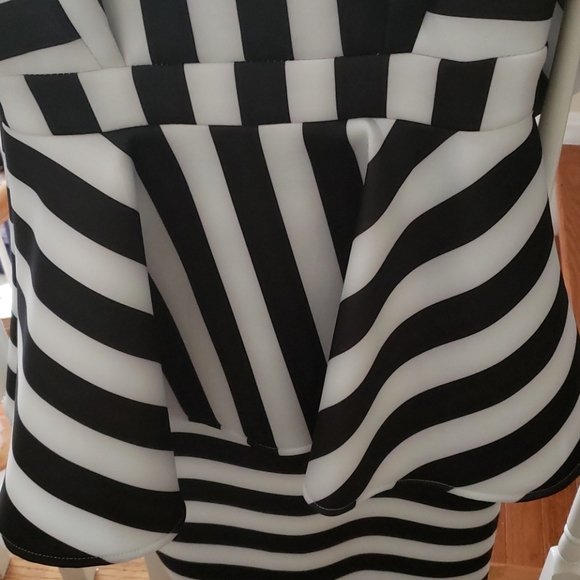 Peplum pencil dress with long sash - Picture 4 of 4